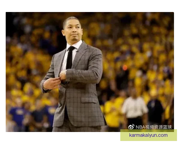 阿克本赛季防守贡献显著，状态回暖助力球队后防稳固